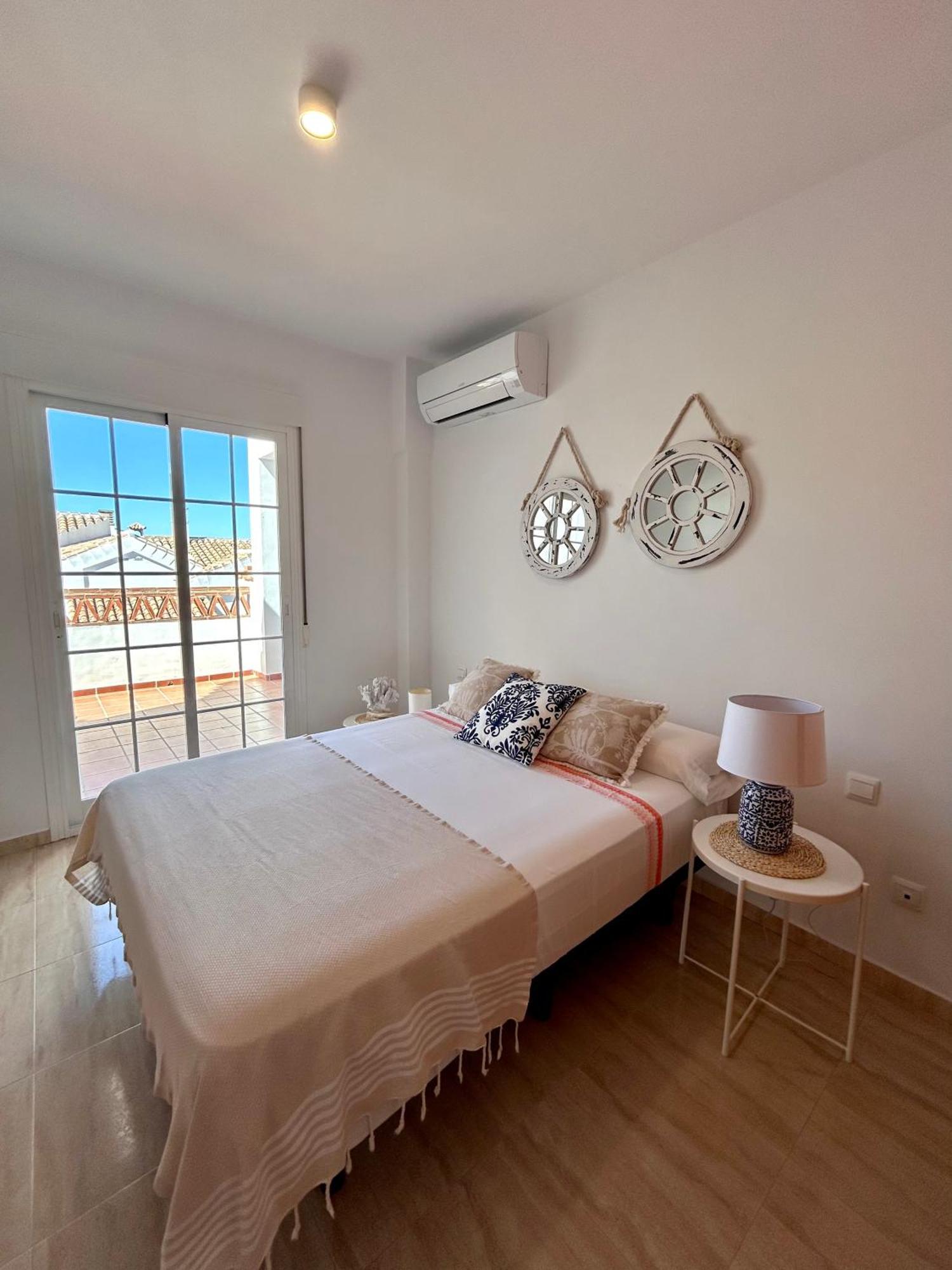 Apartamentos Pacifico 네르하 외부 사진